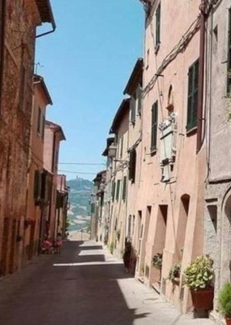 Casa Vacanze Carducci سان كاشانو دي باني المظهر الخارجي الصورة
